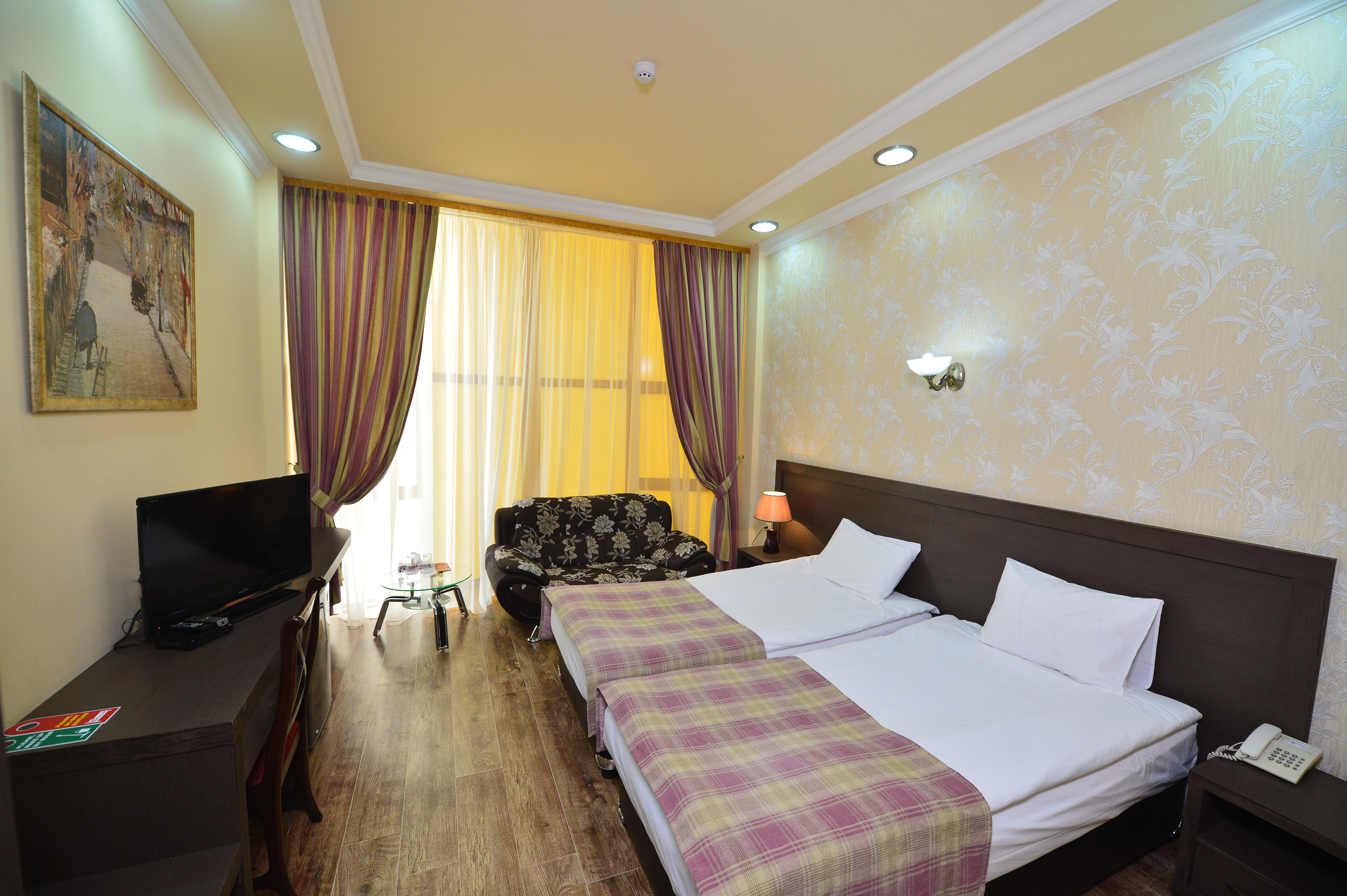 Yerevan Deluxe Hotel Zewnętrze zdjęcie