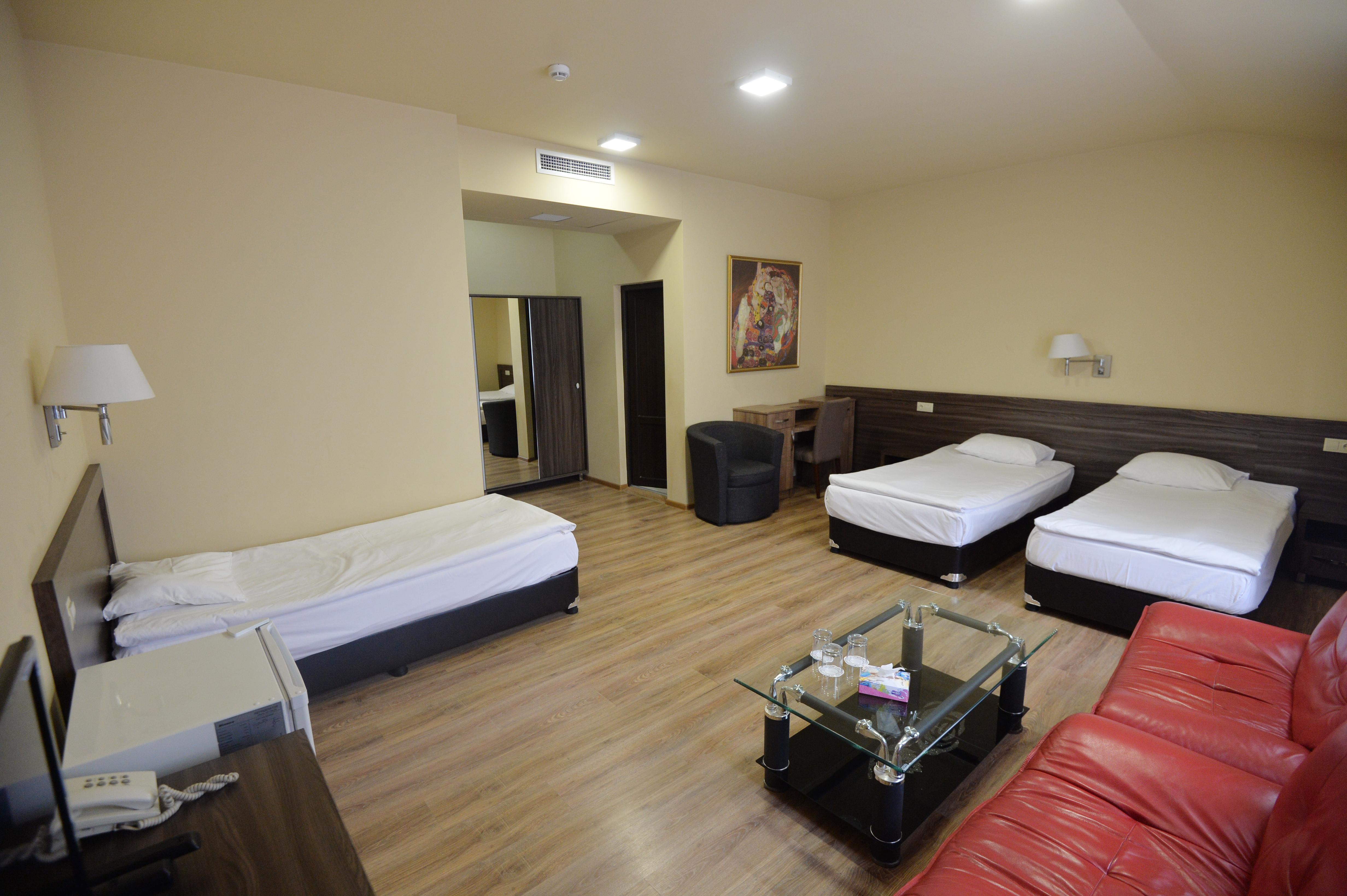 Yerevan Deluxe Hotel Zewnętrze zdjęcie