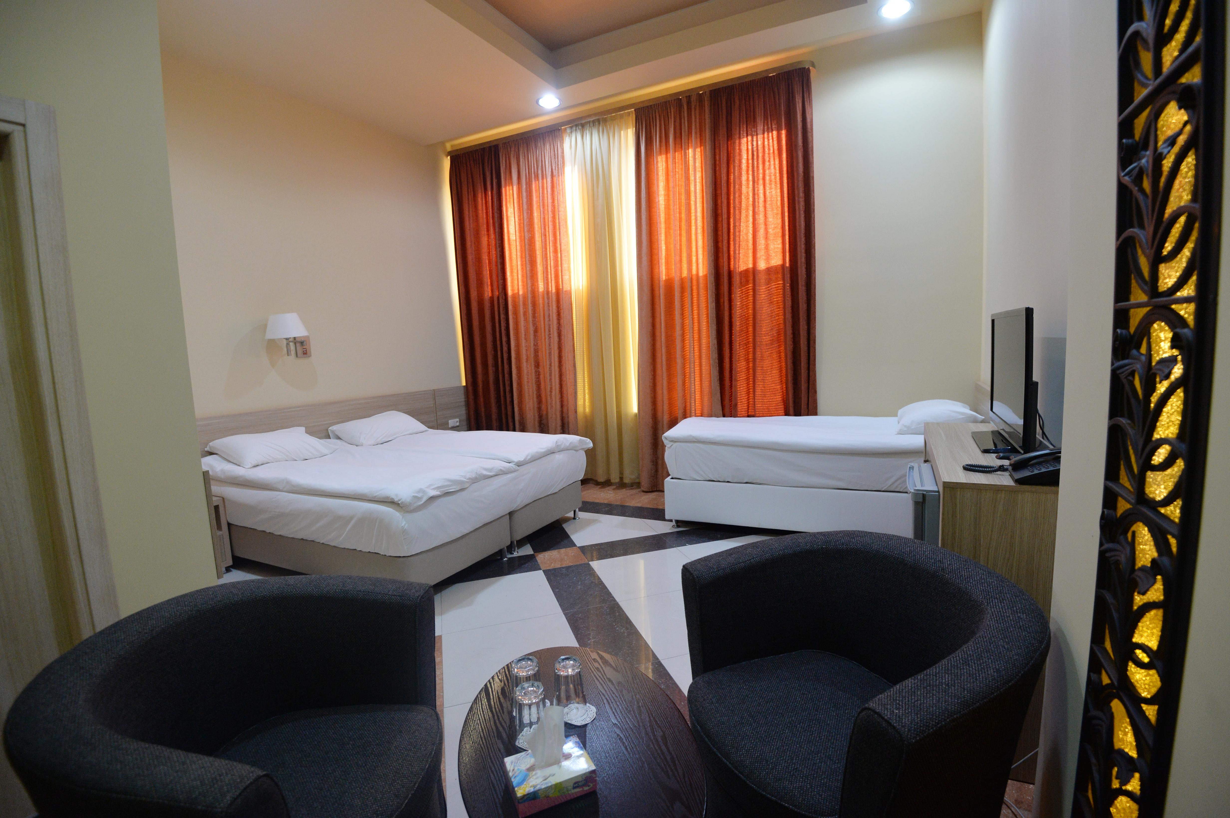 Yerevan Deluxe Hotel Zewnętrze zdjęcie
