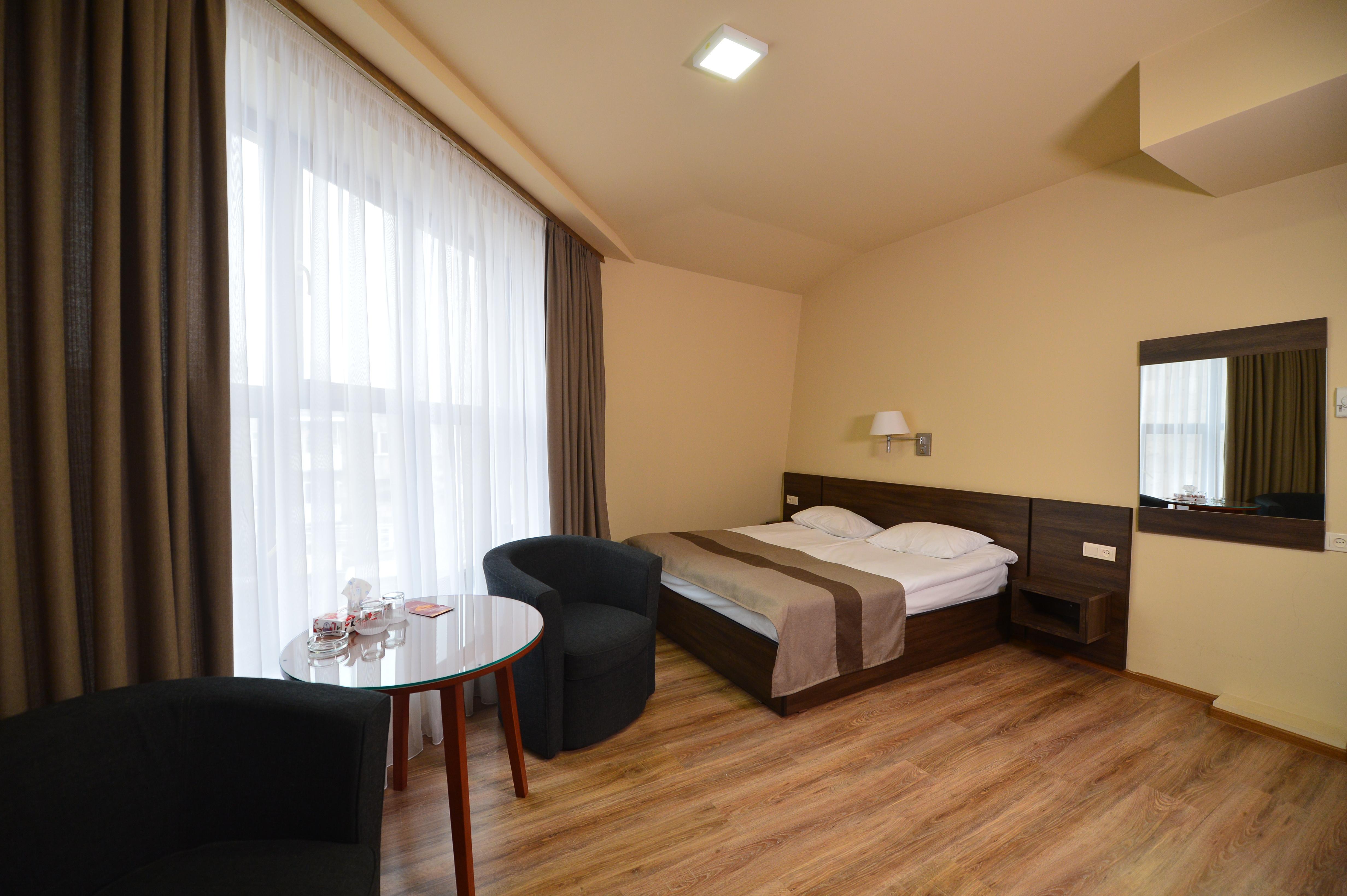 Yerevan Deluxe Hotel Zewnętrze zdjęcie