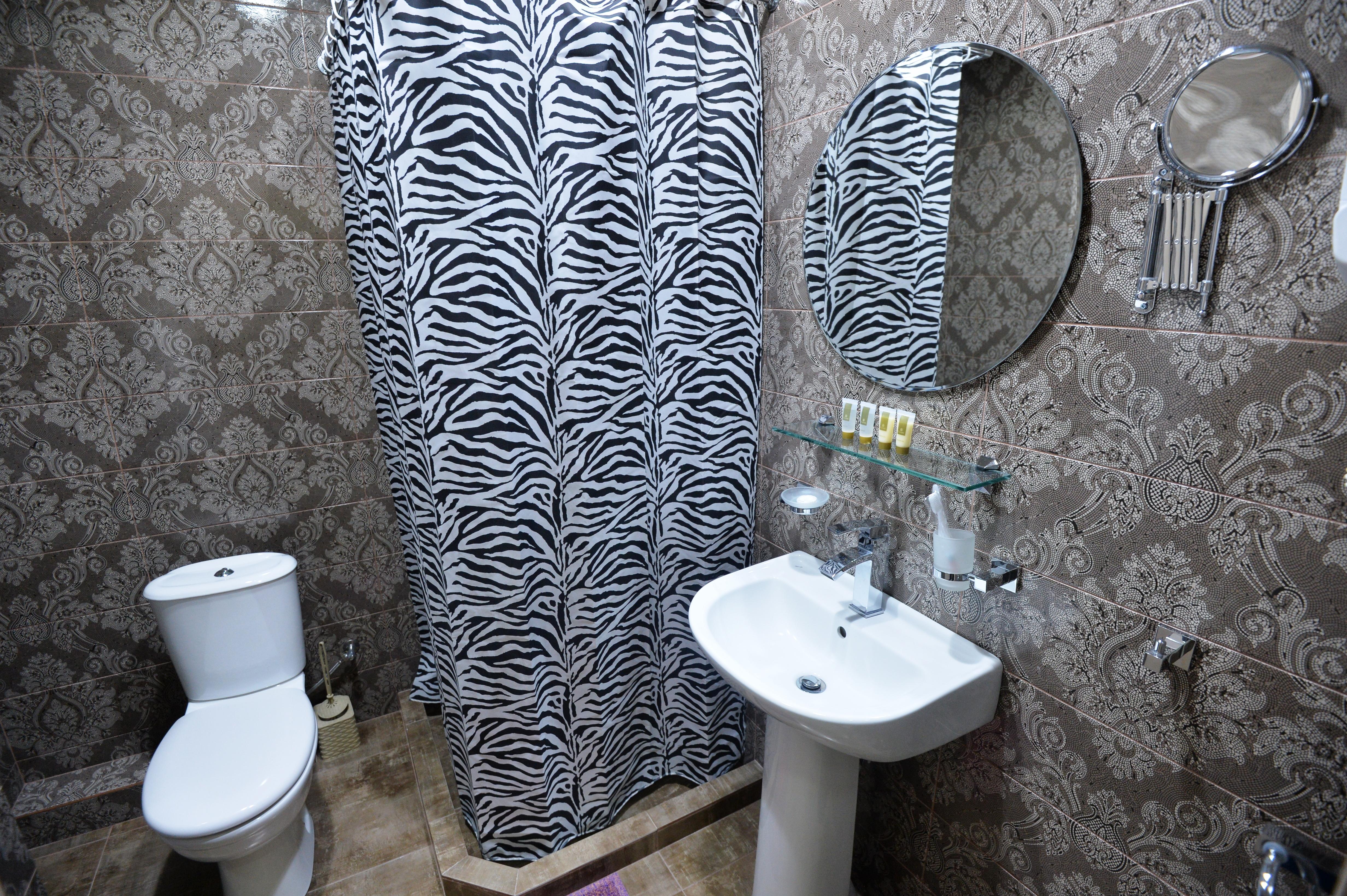 Yerevan Deluxe Hotel Zewnętrze zdjęcie