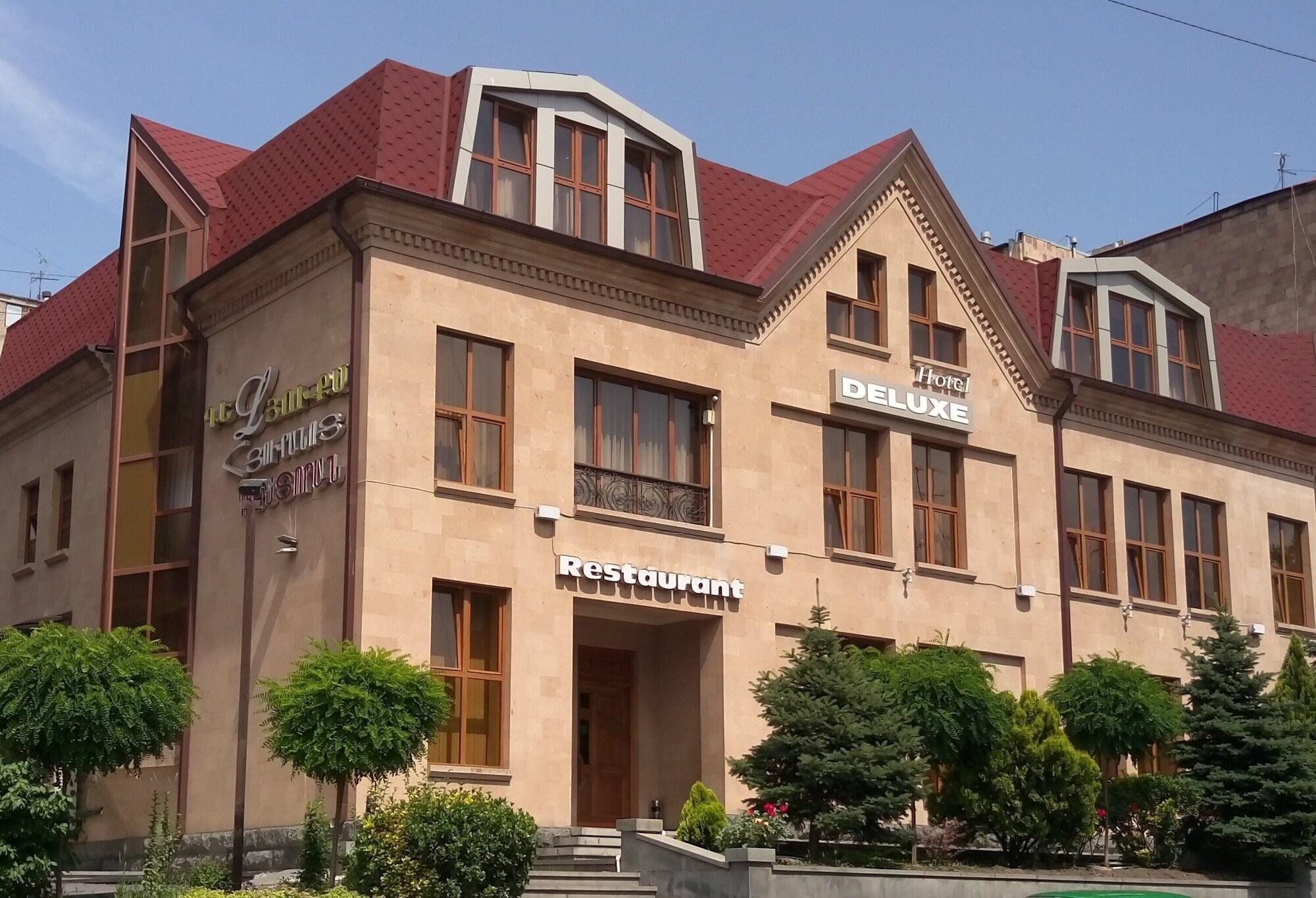 Yerevan Deluxe Hotel Zewnętrze zdjęcie
