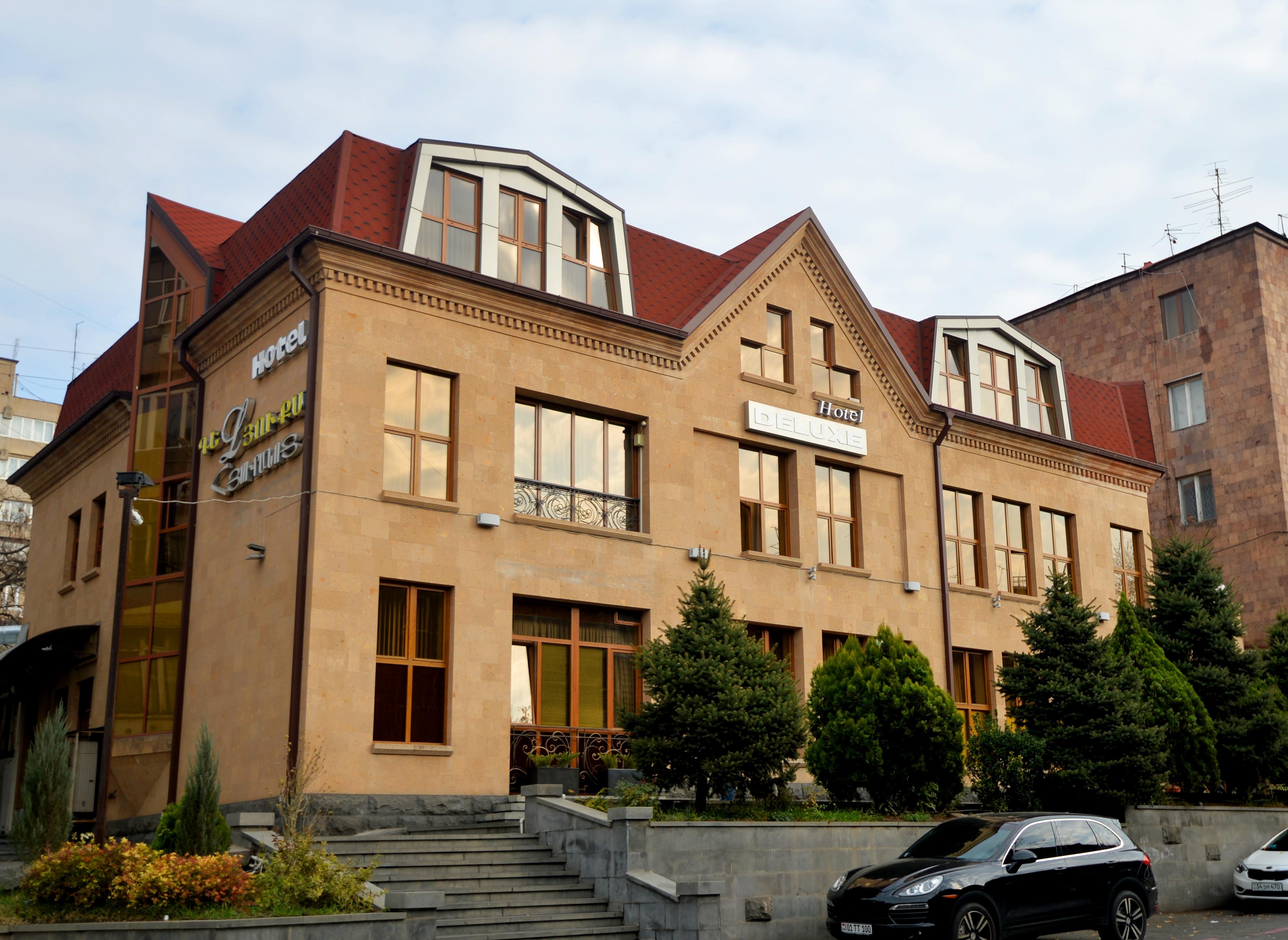 Yerevan Deluxe Hotel Zewnętrze zdjęcie