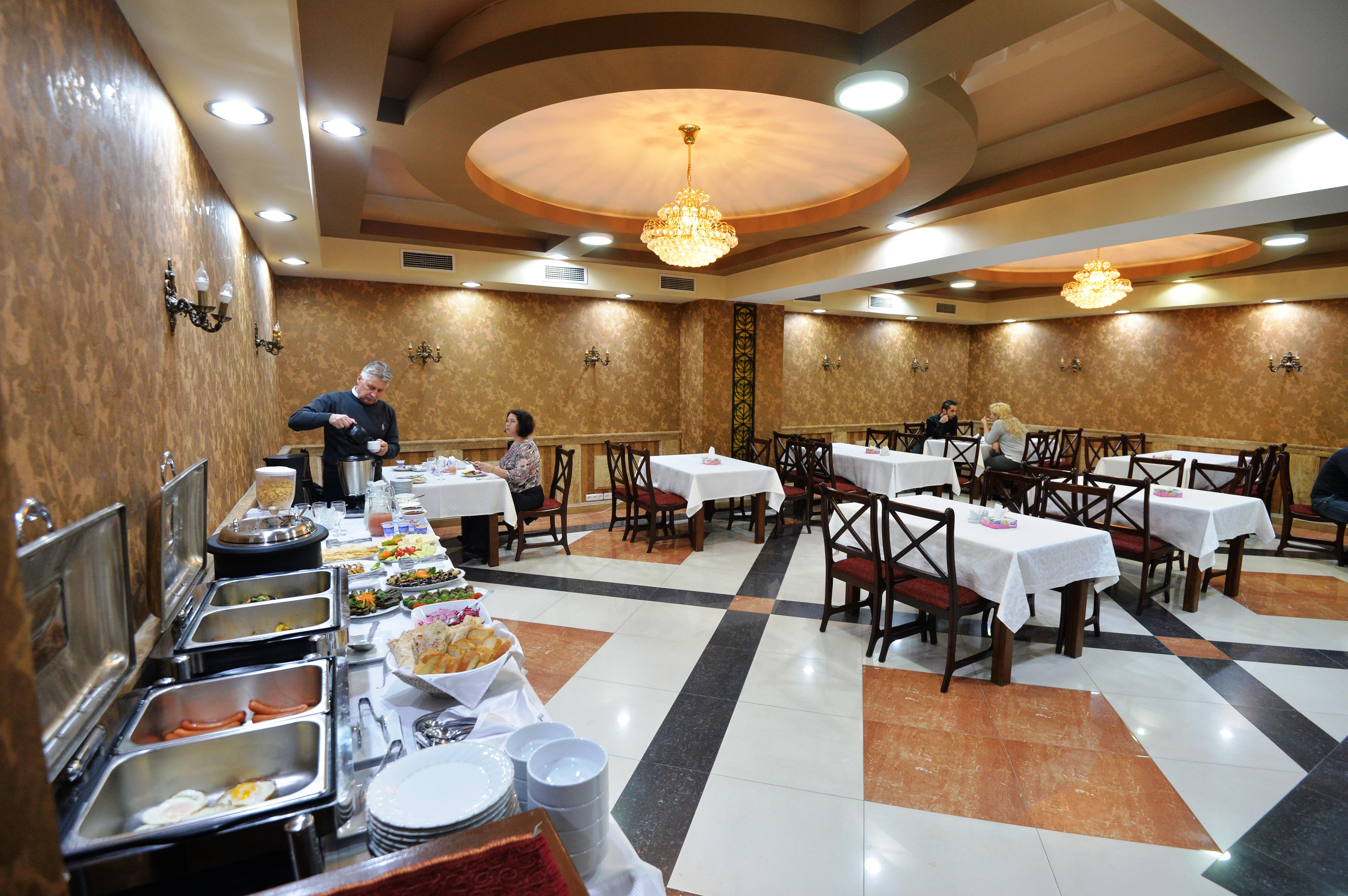 Yerevan Deluxe Hotel Zewnętrze zdjęcie