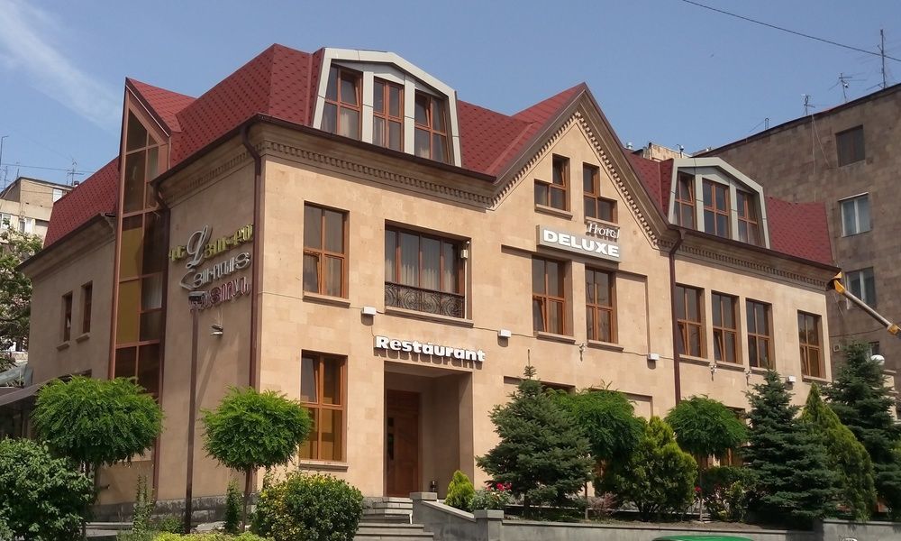 Yerevan Deluxe Hotel Zewnętrze zdjęcie